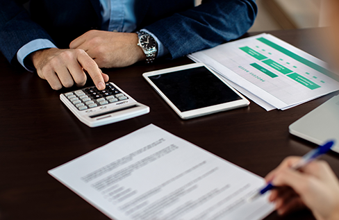 Aprueban el Reglamento de la Ley No. 32449 que crea el Tratamiento Especial Tributario y Aduanero para las Zonas Económicas Especiales Privadas (ZEEP)